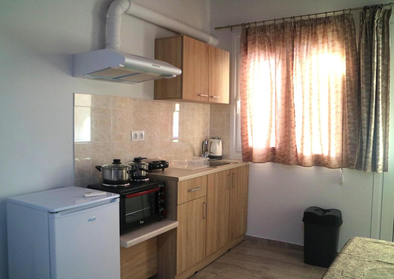 Christos Family Apartments Α Corfu  Exterior photo
